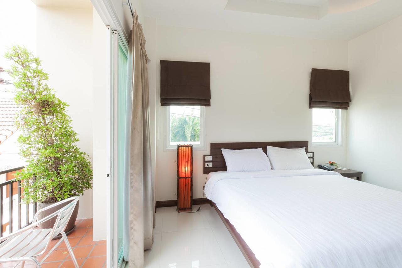 Huga Place Nai Harn Экстерьер фото